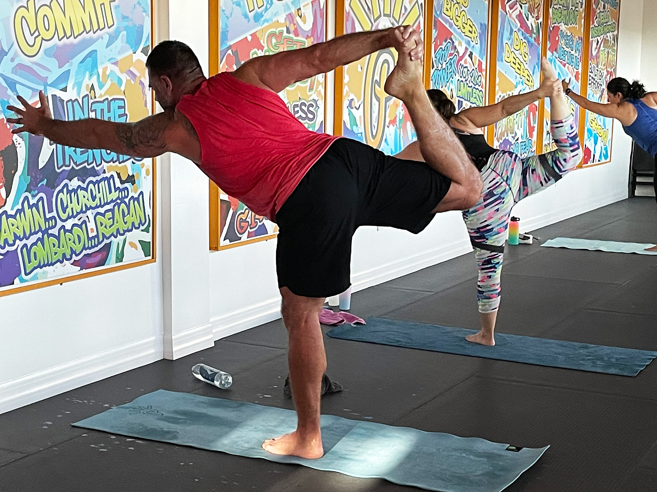 Essential yoga poses for beginners | Vinmec